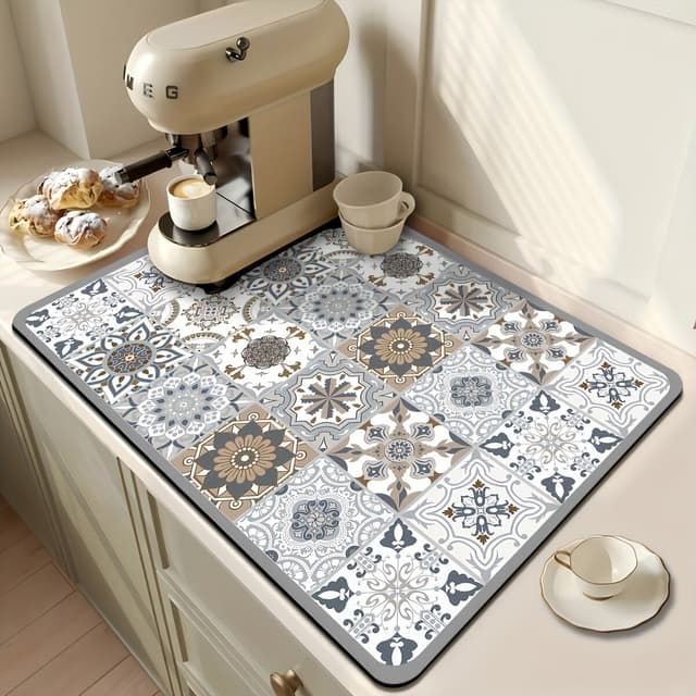 A coffee machine water absorption and drainage mat, countertop dishwashing mat, diatomaceous earth kitchen anti-slip mat, coffee-patterned dishwashing mat, easy-to-clean and washable drainage mat, suitable for kitchens, coffee bars, or beverage stations.